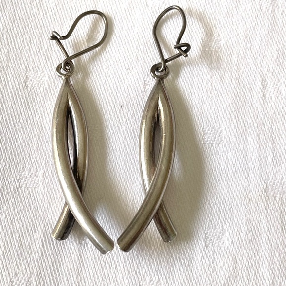 Vintage Silver Toned Dangly Earrings - Picture 2 of 4